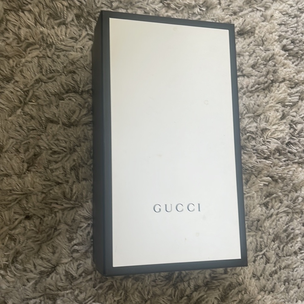 Gucci - Picture 4 of 4